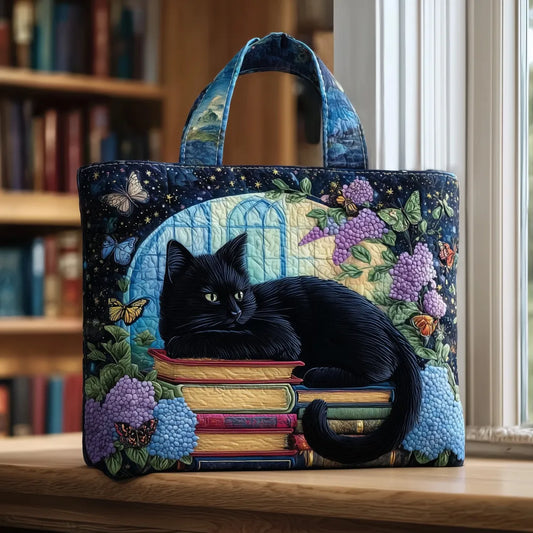Magdalene | Gesteppte Tragetasche mit Motiv Schwarze Katze auf Büchern