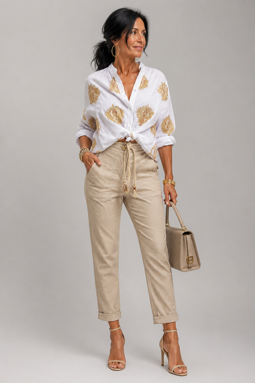 Eleonore | Bluse mit Goldstickerei