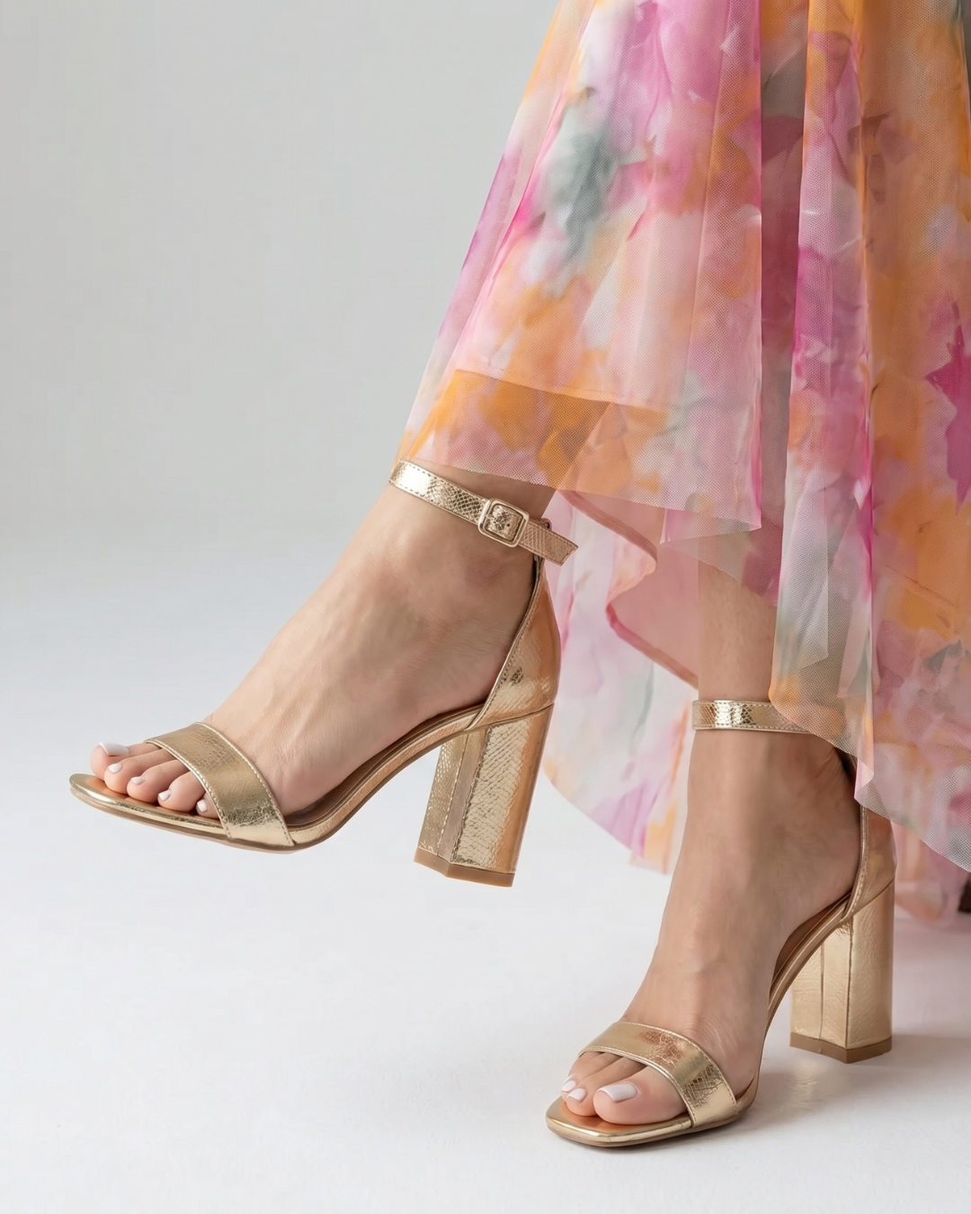 Greta | Blockabsatz-Sandalette in Gold