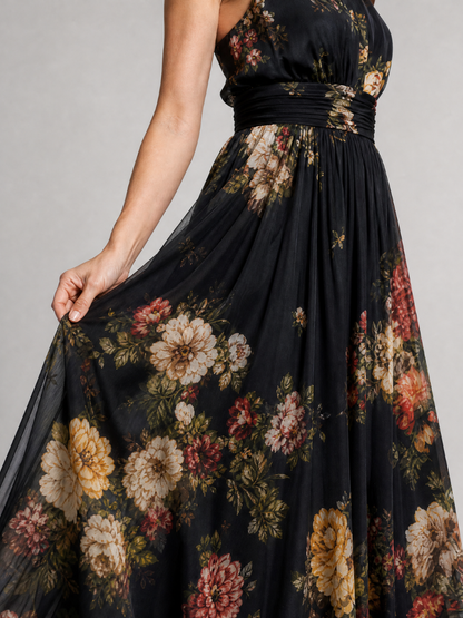 Roswitha-Luise | Maxikleid mit Rosendruck auf Schwarz