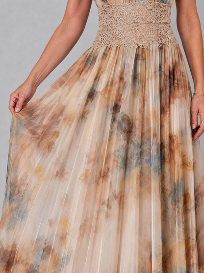 Hildeborg | Maxikleid mit Blütendruck und Spitzentaille