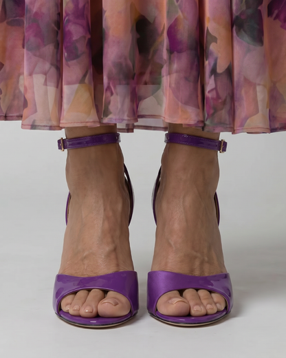 Viola | Lack-Sandalette in Lila