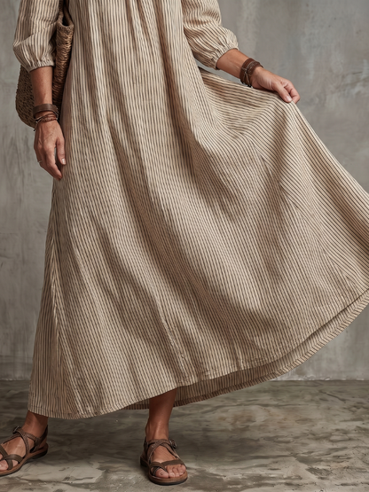 Malvine | Schulterfreies Maxikleid mit Streifen