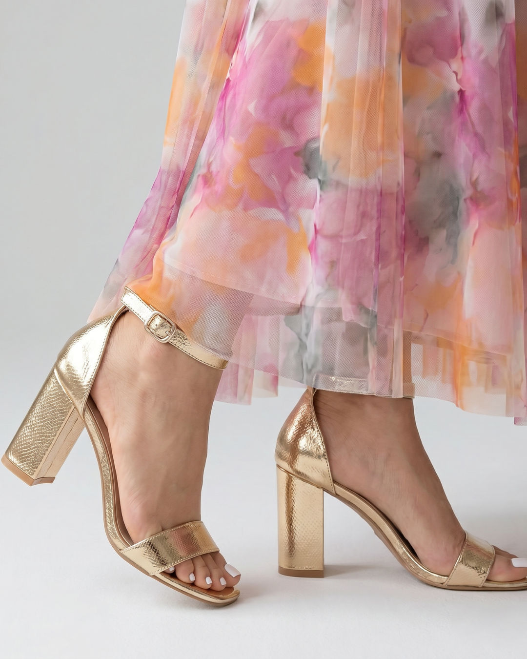 Greta | Blockabsatz-Sandalette in Gold