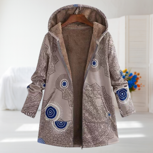 Margarethe-Marie | Beiger Kapuzenmantel mit Mandala-Muster