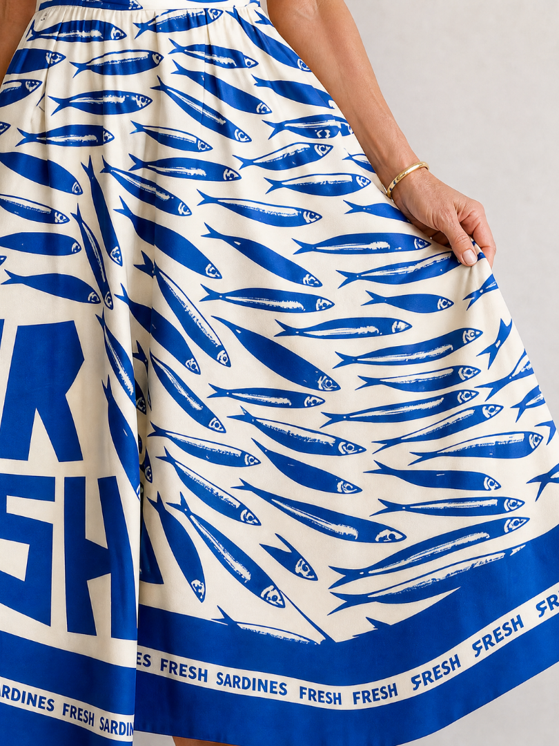 Anke | Midikleid mit Fischmuster in Blau
