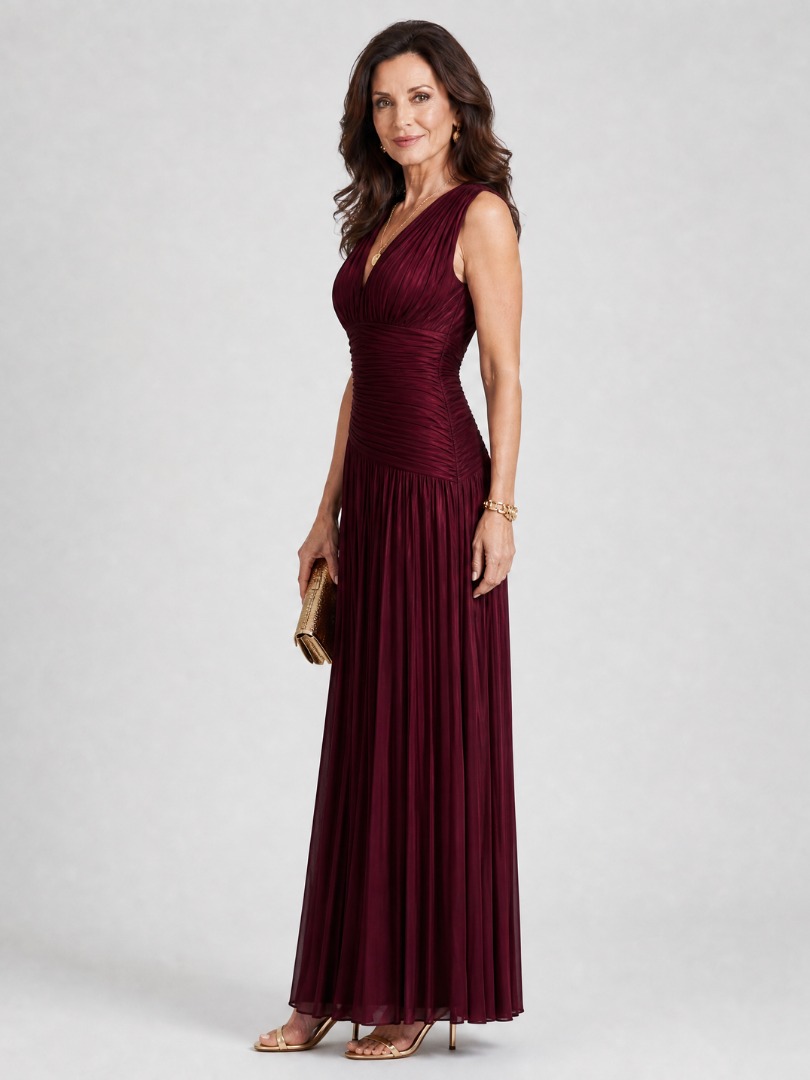 Theodolinde | Maxikleid in Bordeaux mit Plissee