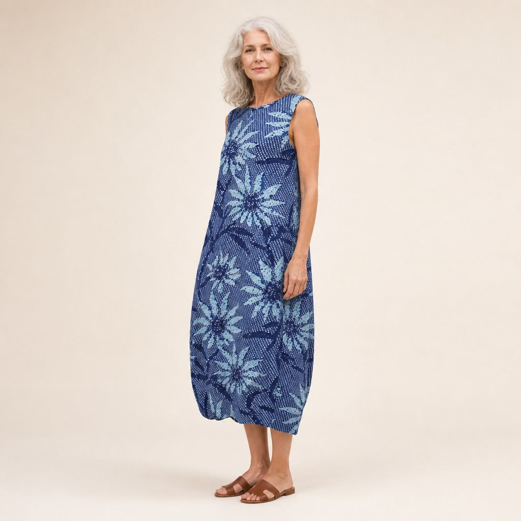 Ute | Ärmelloses Sommerkleid mit Blaudruck