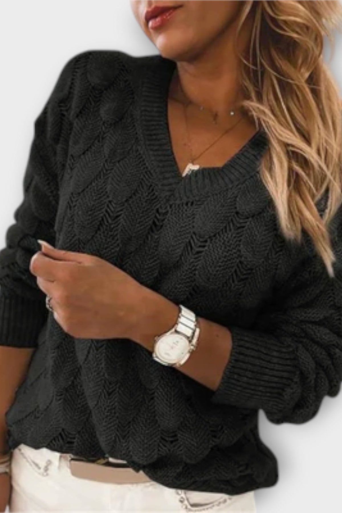Agnes | Grauer Zopfmusterpullover mit V-Ausschnitt