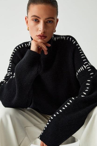 Alma | Schwarzer Pullover mit Kontrastnähten