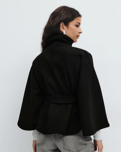 Amelia | Camelfarbener Cape-Mantel mit Gürtel