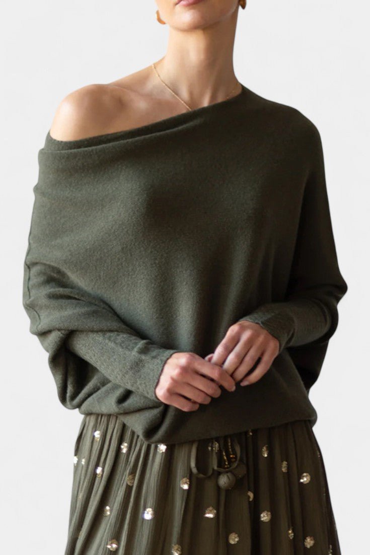 Andrea | Olivgrüner schulterfreier Pullover