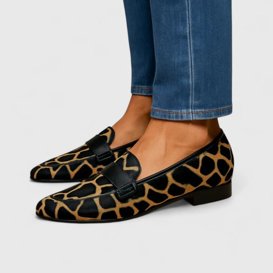 Andrea | Schwarzer Loafer mit Giraffenmuster