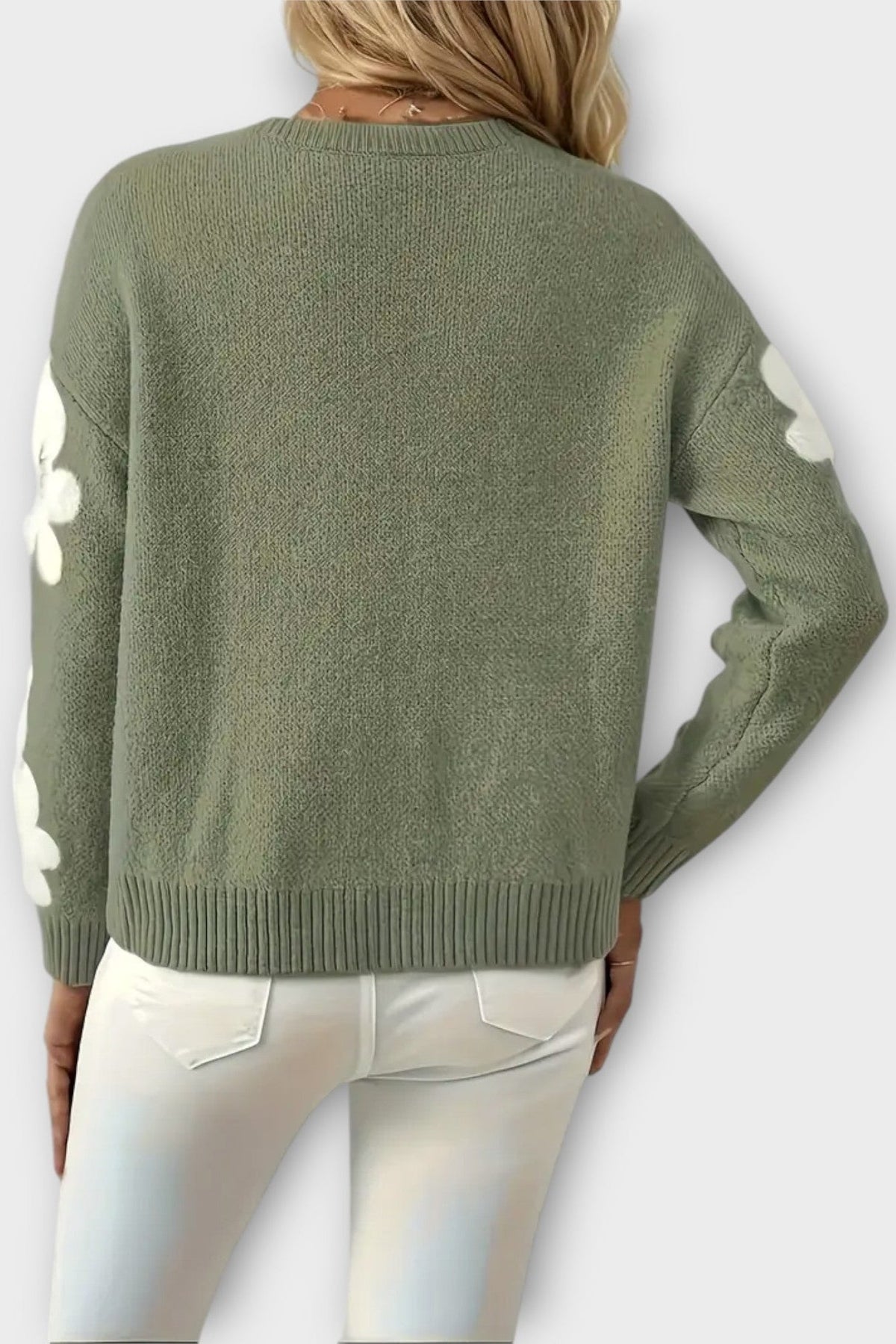 Bonnie | Salbeigrüner Pullover mit Blumenärmeln