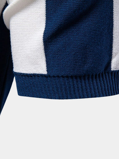 Bernd | Dunkelblaues Poloshirt mit Längsstreifen und Reißverschluss