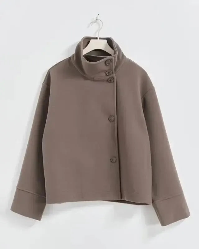 Camilla | Jacke mit hohem Kragen und Knöpfen