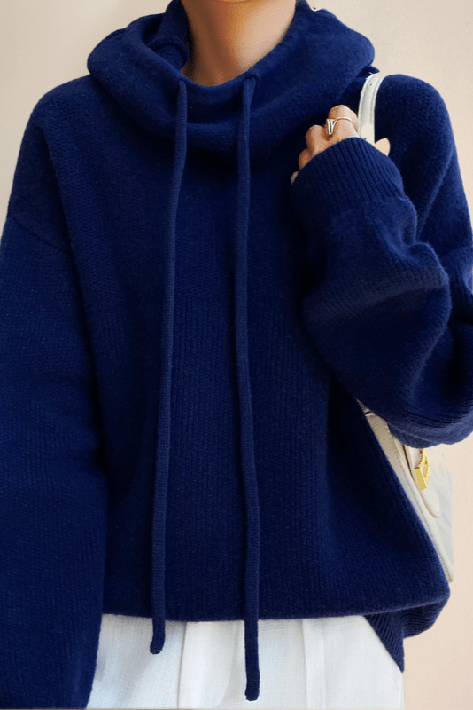 Carla | Strickpullover mit Kapuze in Olivgrün
