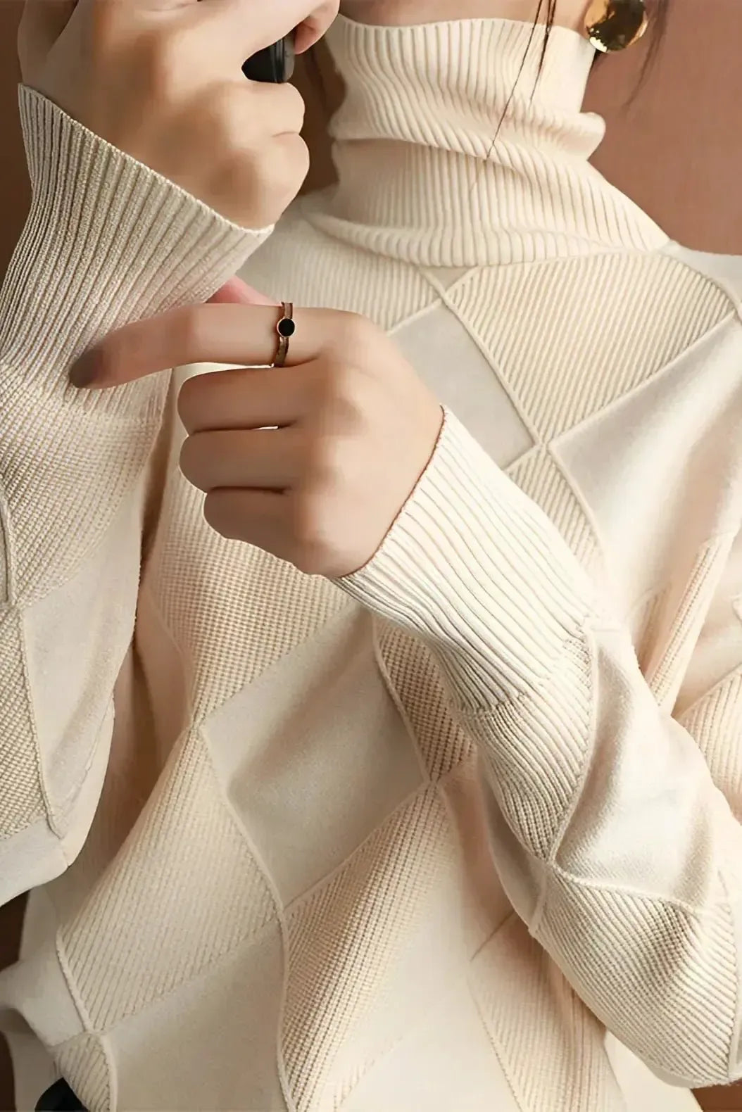Ciara | Rollkragenpullover in Himbeerrot