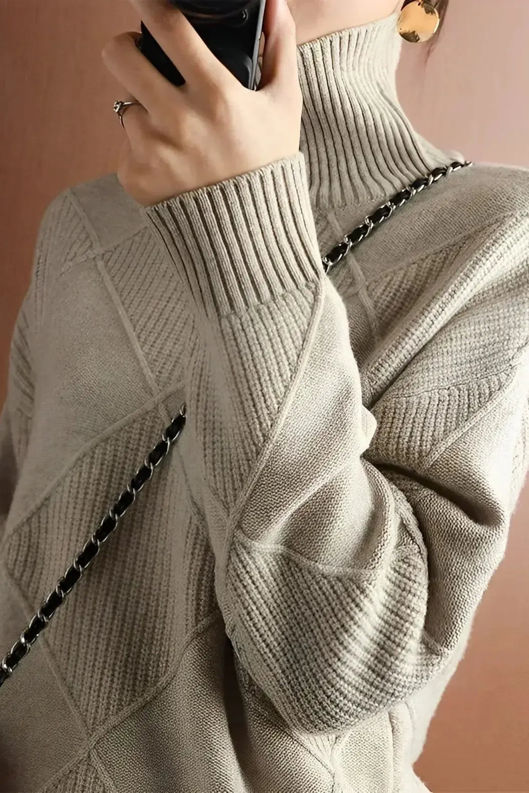 Ciara | Rollkragenpullover in Himbeerrot