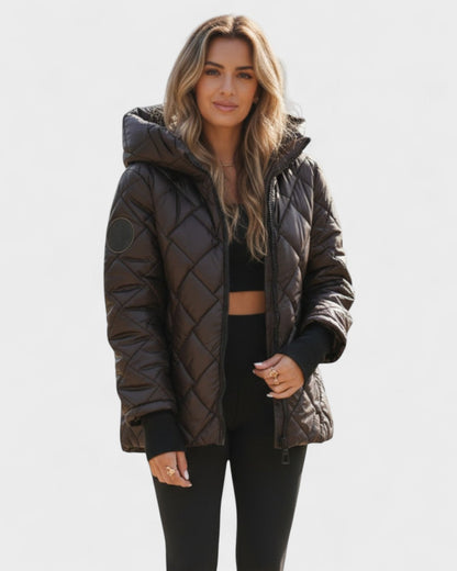 Emma | Gesteppte Kapuzenjacke in Bordeaux