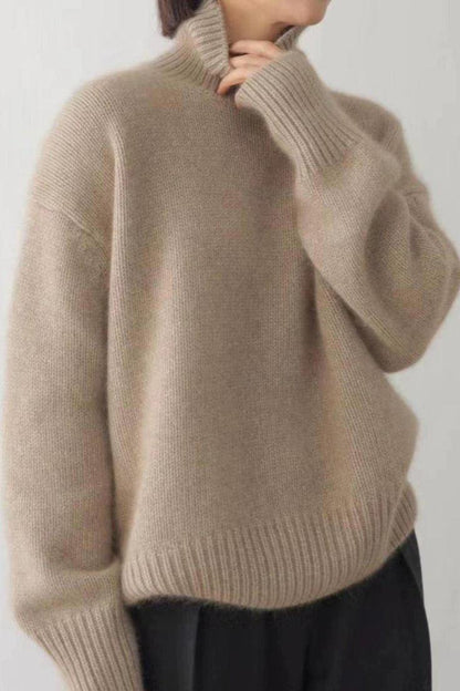 Emma | Oversize-Rollkragenpullover in Elfenbein