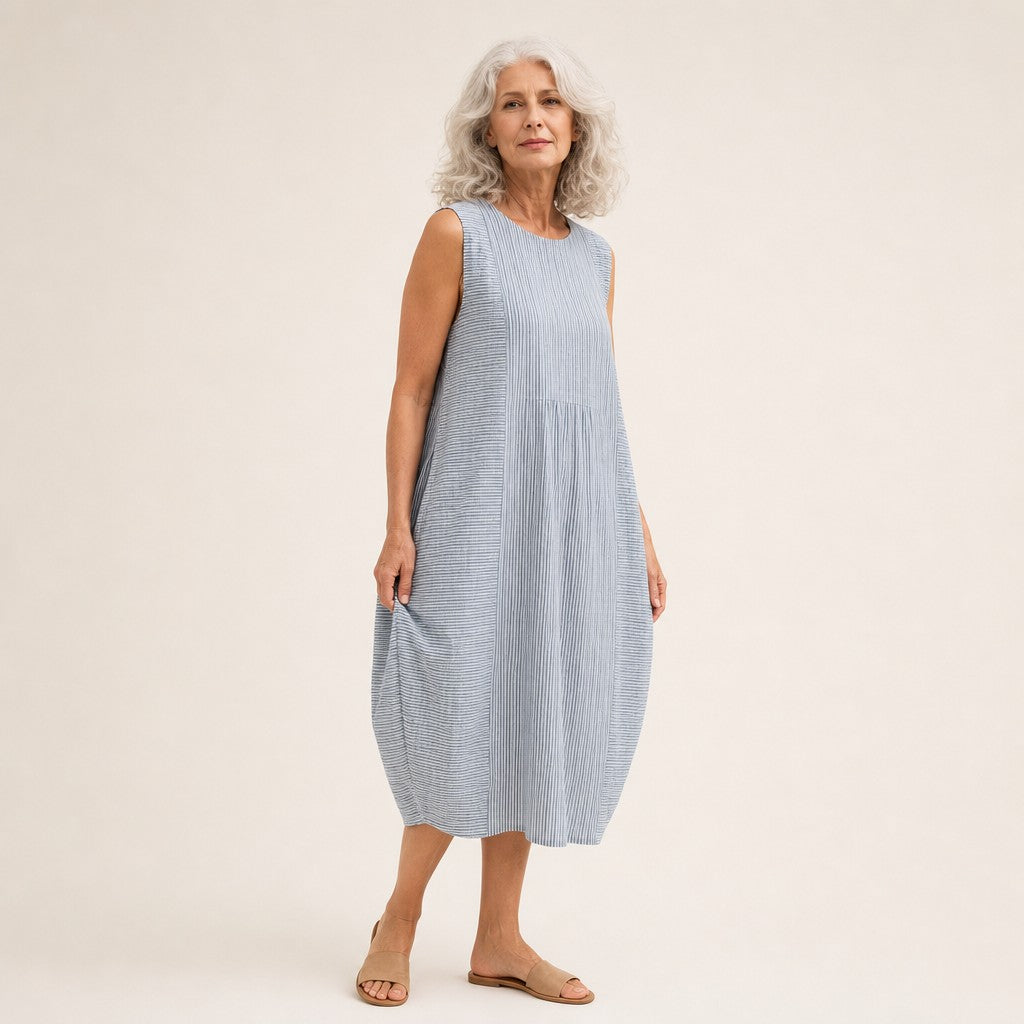 Ursula | Ärmelloses Sommerkleid mit feinen Streifen