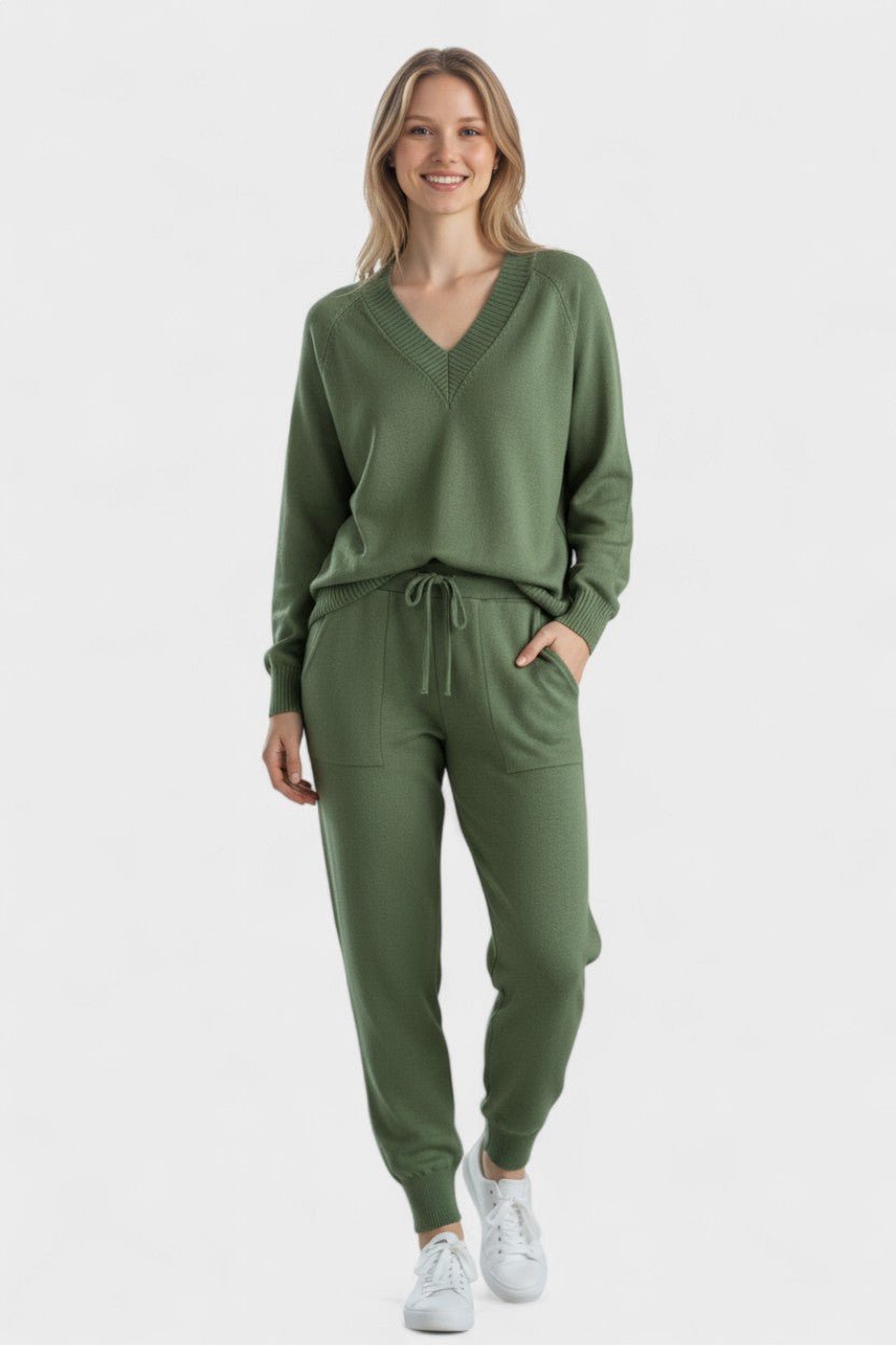 Pippa | V-Ausschnitt-Strickpullover & Hose Set