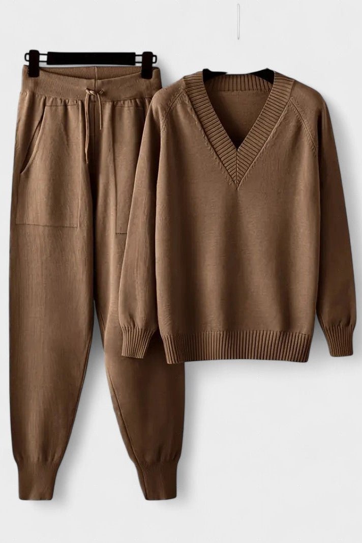 Pippa | V-Ausschnitt-Strickpullover & Hose Set