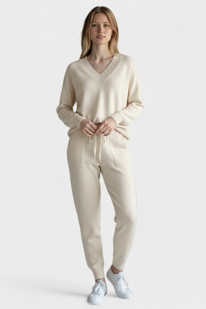 Pippa | V-Ausschnitt-Strickpullover & Hose Set