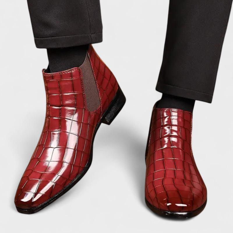 Gerhard | Bordeauxrote Chelsea-Boots in Kroko-Optik