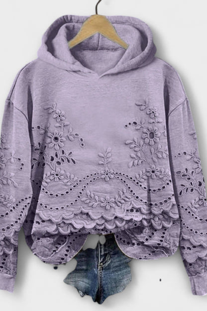 Gisela-Marie | Fliederfarbener Kapuzenpullover mit Stickerei