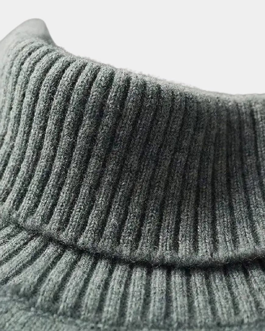Helmut | Salbeigrüner Rollkragenpullover