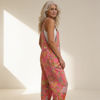 Helga | Latzhose in Pink mit tropischen Blumen