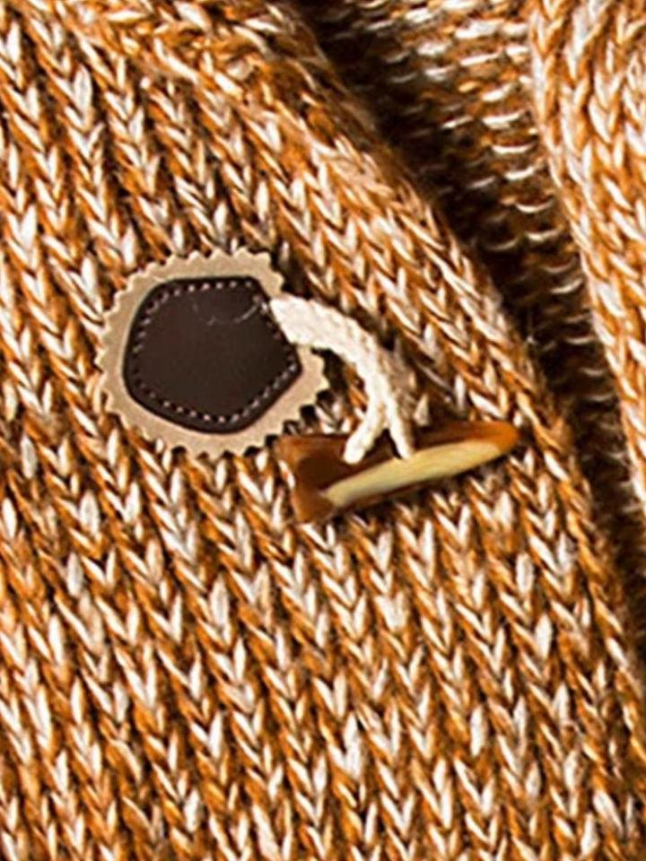 Hendrik | Braune Strickjacke mit Kapuze
