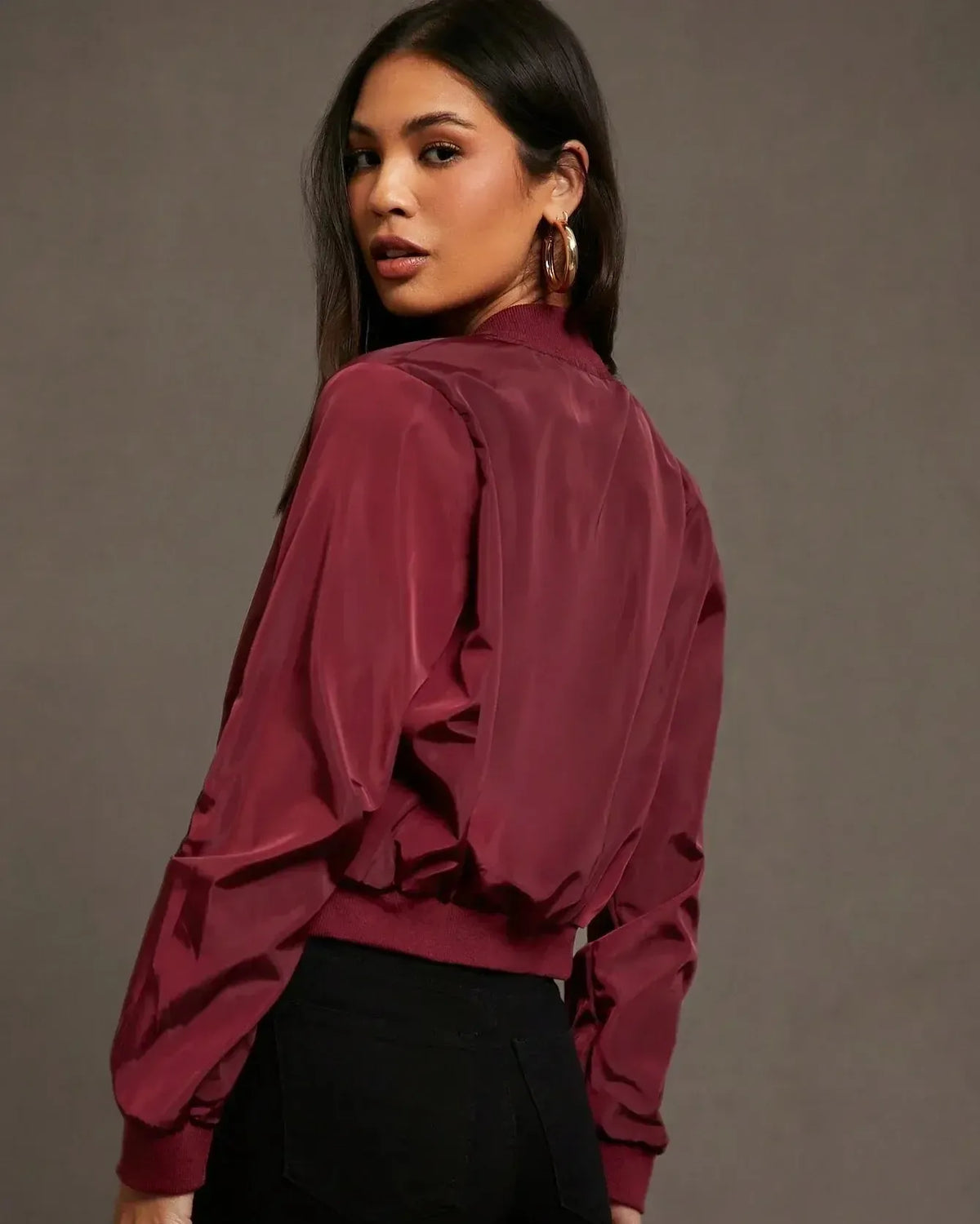 Ida | Leichte Satin-Bomberjacke in Bordeaux