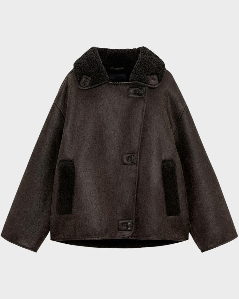 Isabelle | Braune Aviatorjacke in Lammfelloptik