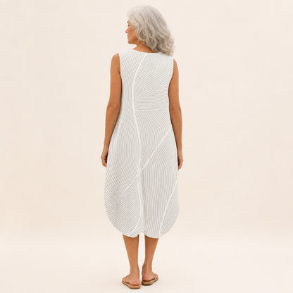 Elvira | Ärmelloses Sommerkleid mit Streifenstruktur