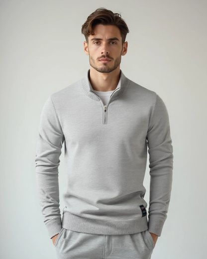 Jan | Hellgrauer Troyer-Pullover