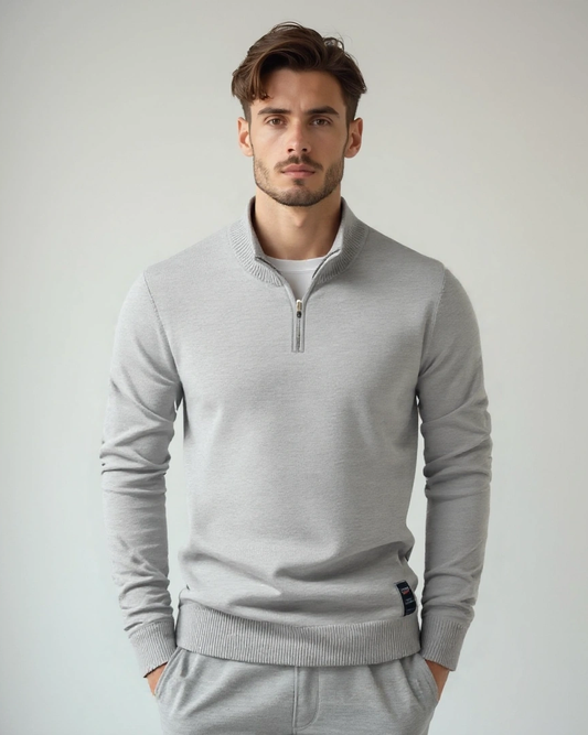 Jan | Hellgrauer Troyer-Pullover