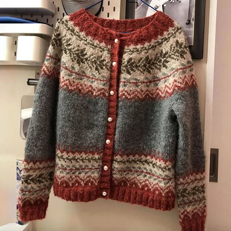 Gisela | Strickjacke mit Fair-Isle-Muster und Knopfleiste in Grau