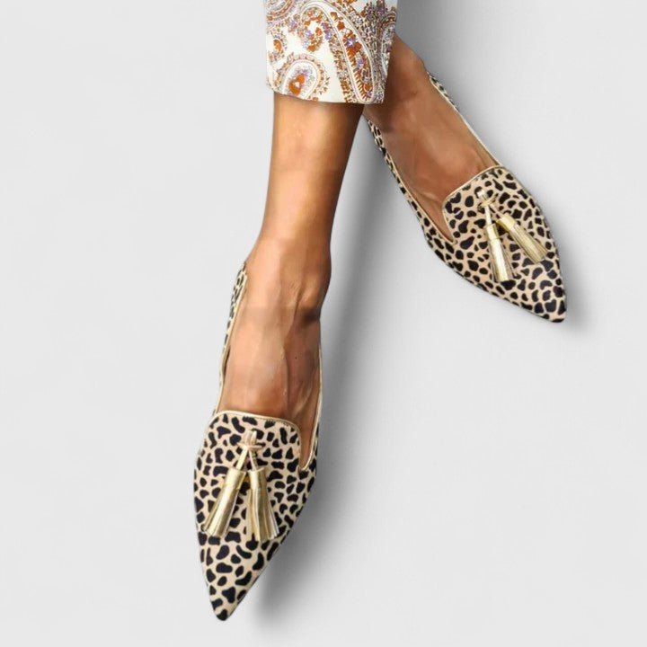Johanna | Spitzer Loafer mit Animalprint und Quasten