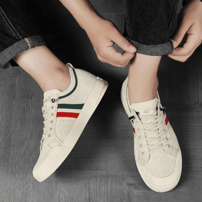Jost | Gestreifte Strick-Sneaker