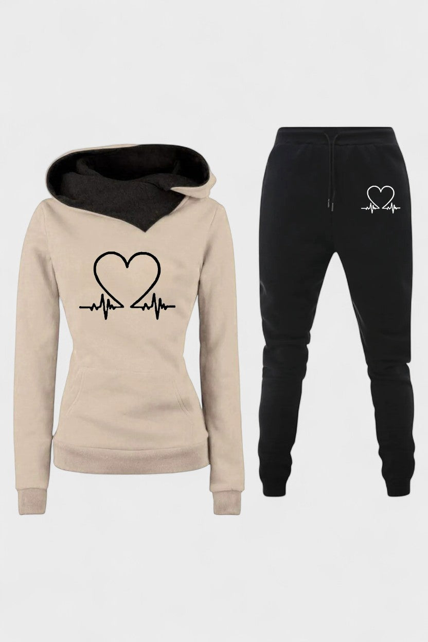 Josephine | Hoodie mit Herzmotiv & Jogginghose Set