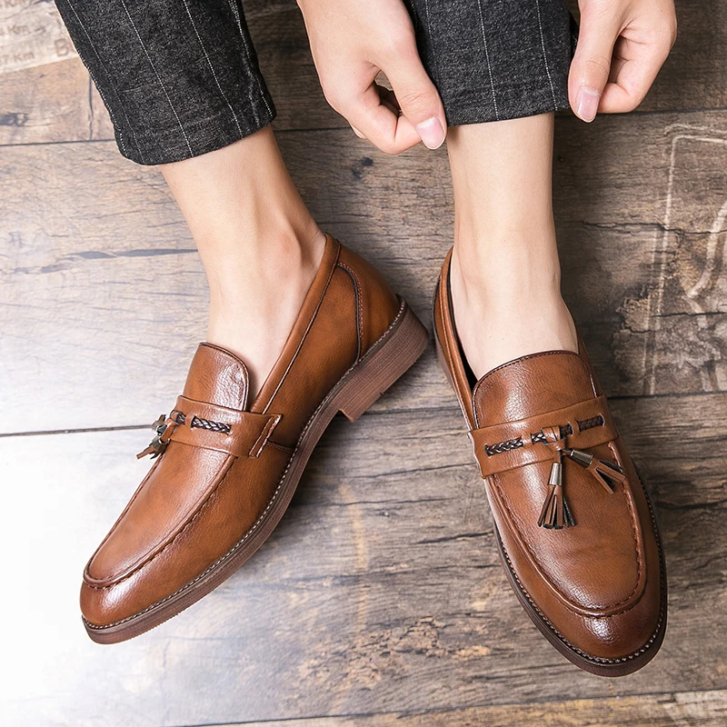 Cornelius | Loafer in Lederoptik mit Quasten