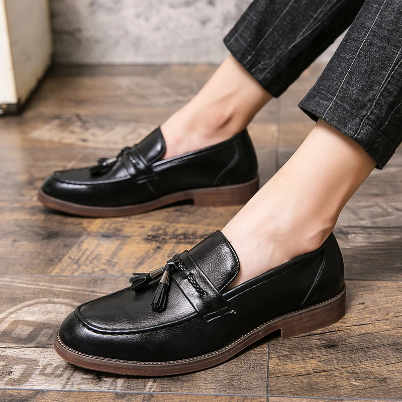 Cornelius | Loafer in Lederoptik mit Quasten