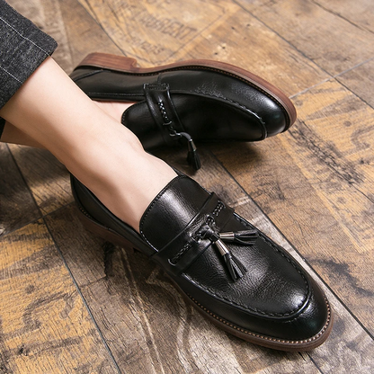 Cornelius | Loafer in Lederoptik mit Quasten
