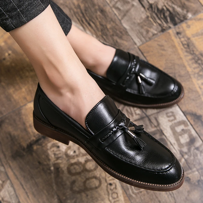 Cornelius | Loafer in Lederoptik mit Quasten