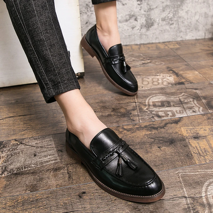 Cornelius | Loafer in Lederoptik mit Quasten