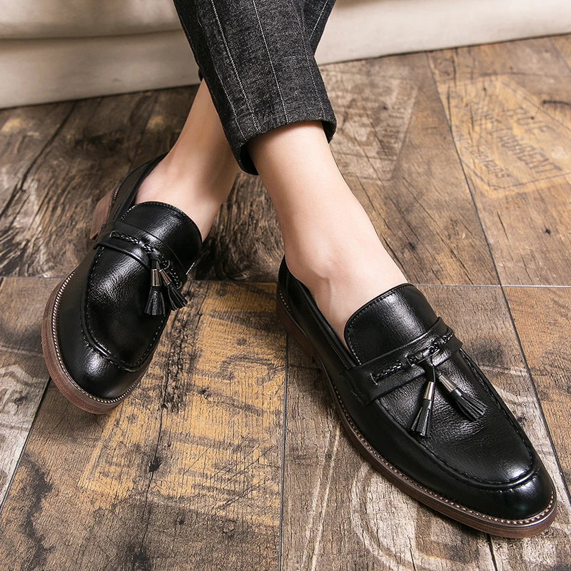 Cornelius | Loafer in Lederoptik mit Quasten