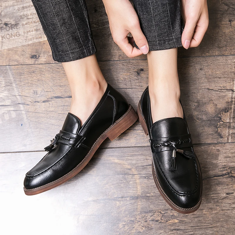 Cornelius | Loafer in Lederoptik mit Quasten